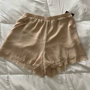 LC Lauren Conrad Scalloped Shorts